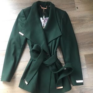 Ted Baker- Exquisite wrap coat in green NWT size 2